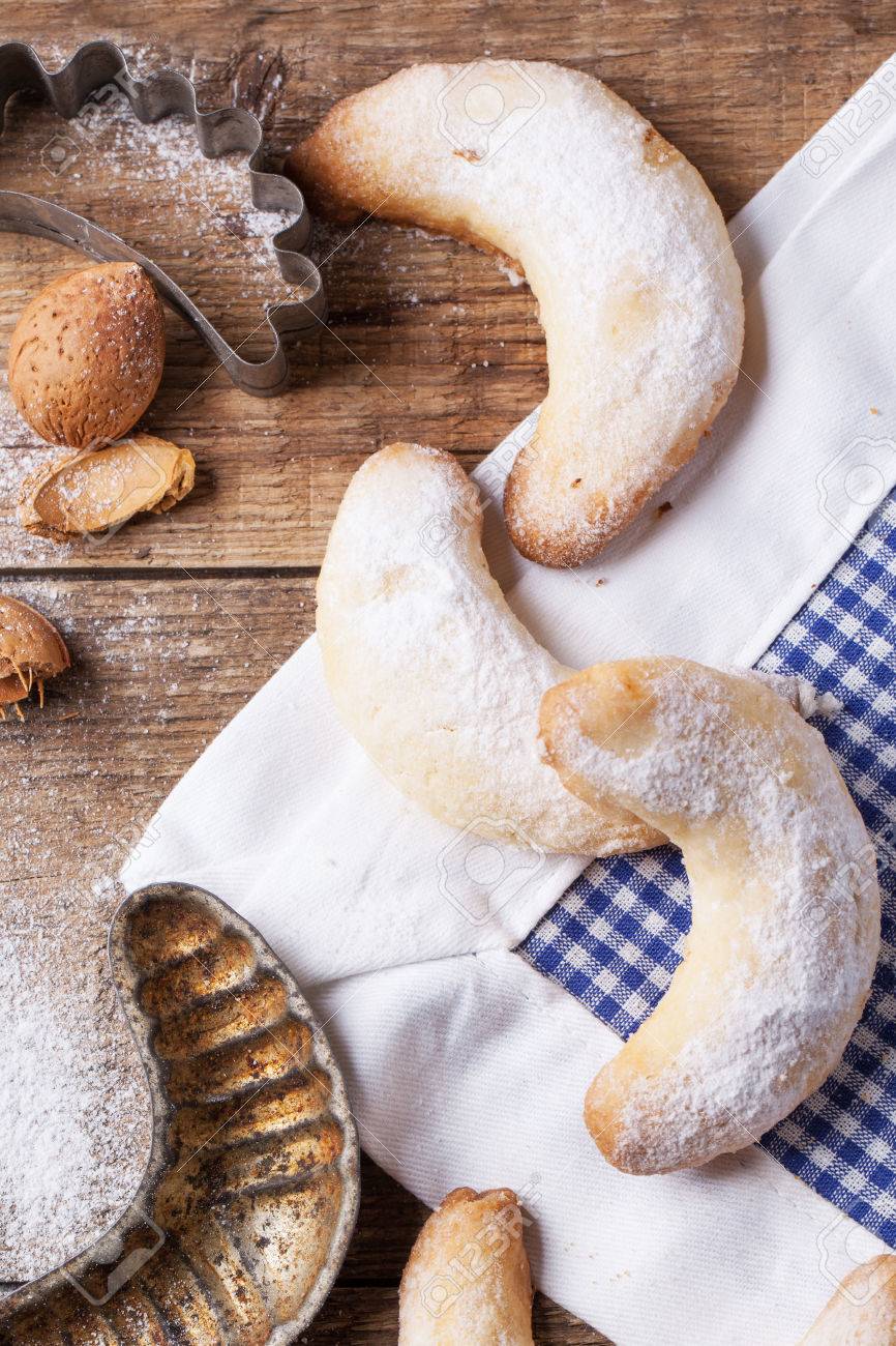 Sugar cookies with almond