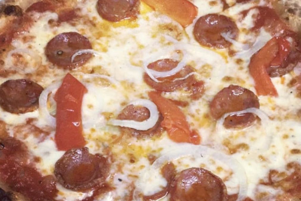 Horno de leña. Cómo hacemos nuestras pizzas